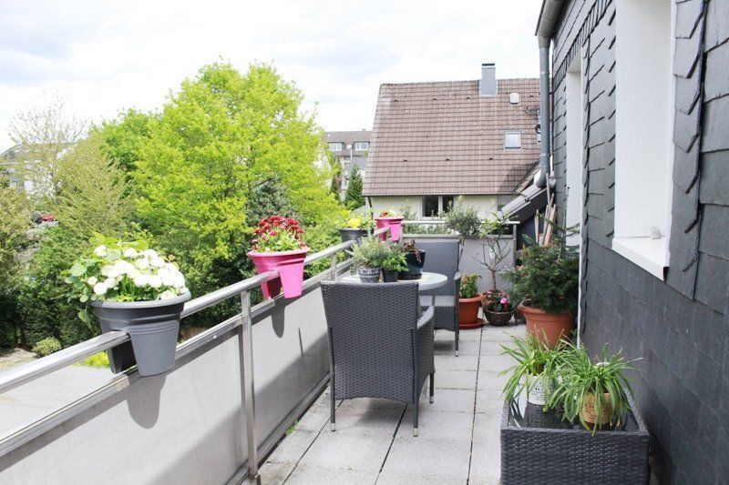 großer Balkon